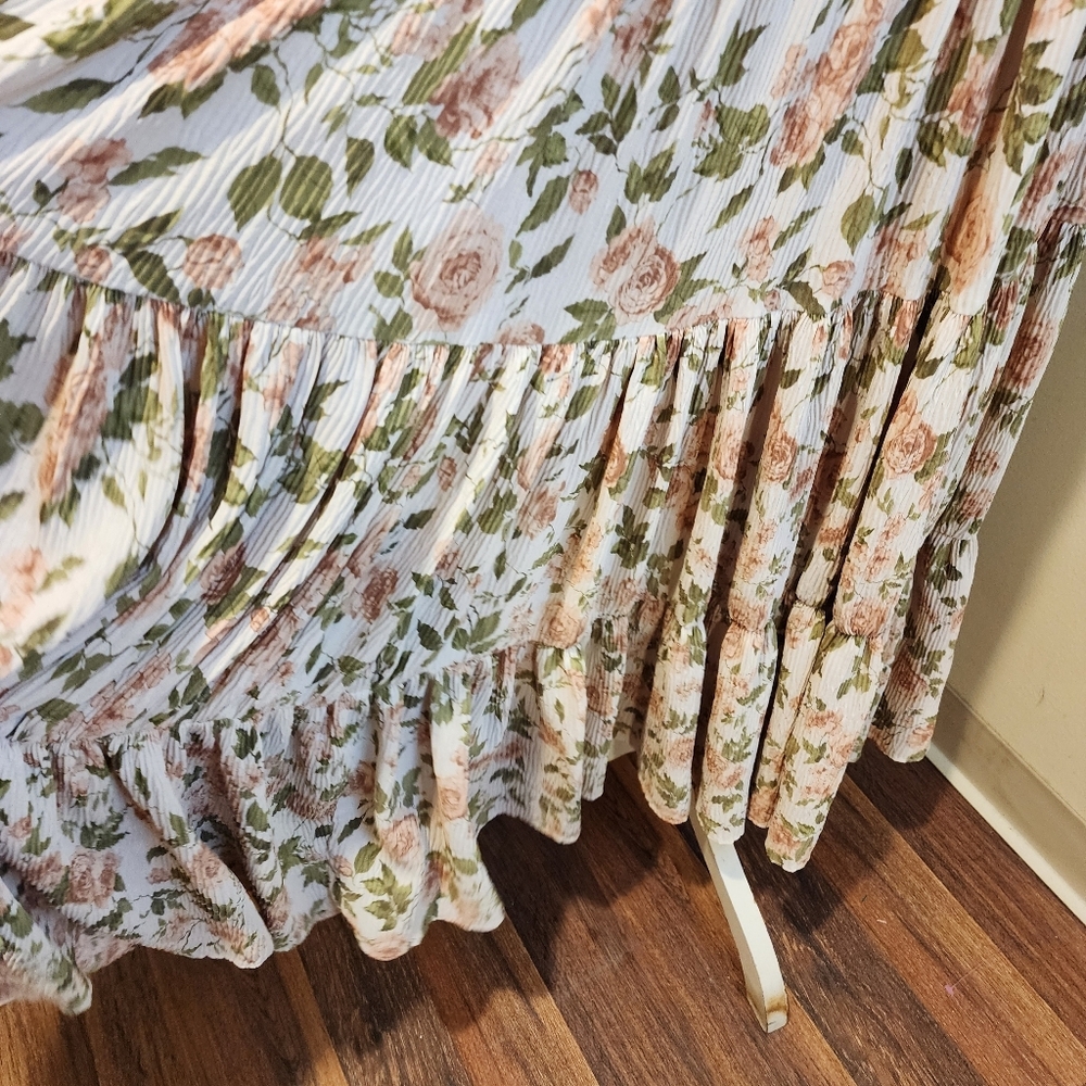 O.P.T Smocked Floral Maxi Dress in Blush & Leaf Green Sz S - Picture 10 of 13
